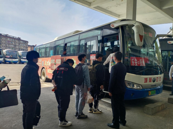 撫州長(zhǎng)運(yùn):多措并舉保障清明節(jié)安全出行