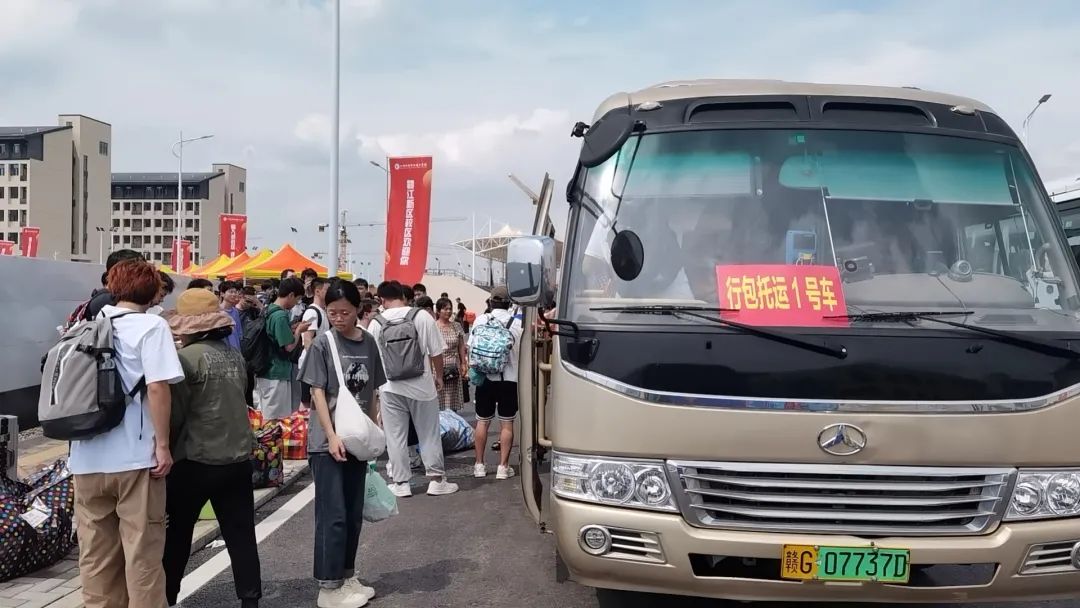 九江長運：永修公司順利完成學生轉(zhuǎn)運任務